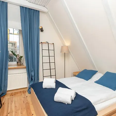 Old Town Dluga By Renters * Gdansk